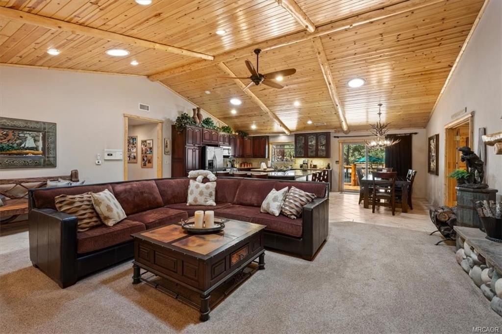 613 Cedar Glen Drive Property Photo 11