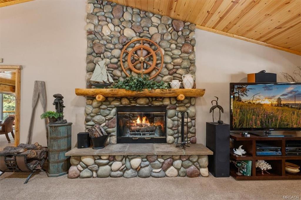 613 Cedar Glen Drive Property Photo 14