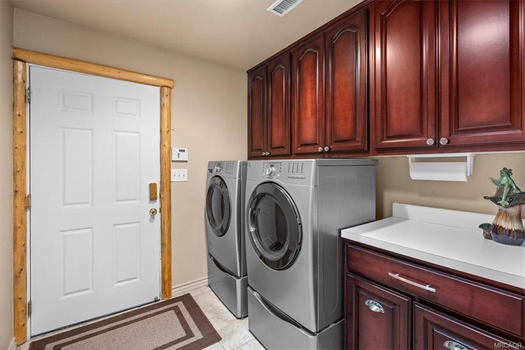 613 Cedar Glen Drive Property Photo 39