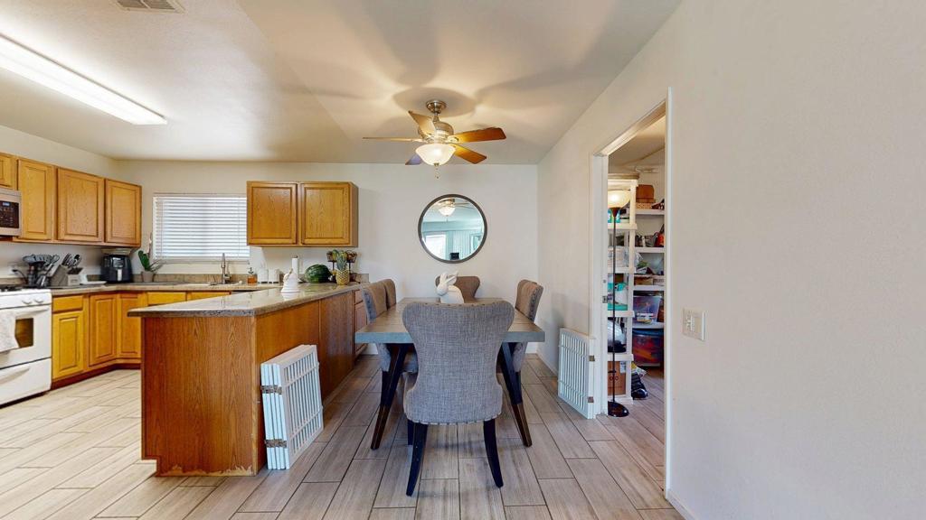 27305 Hombria Drive Property Photo 9