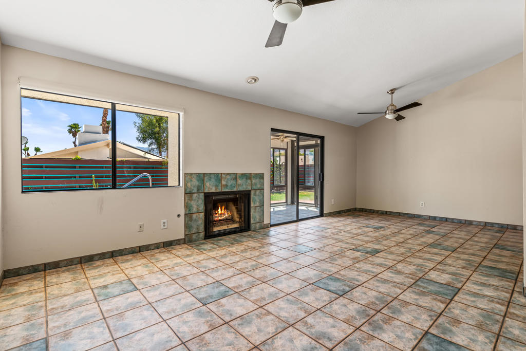 1351 E Luna Way Property Photo 6