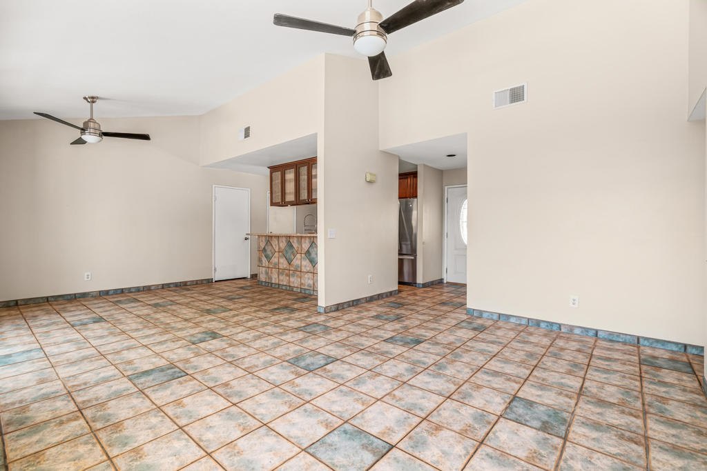 1351 E Luna Way Property Photo 8