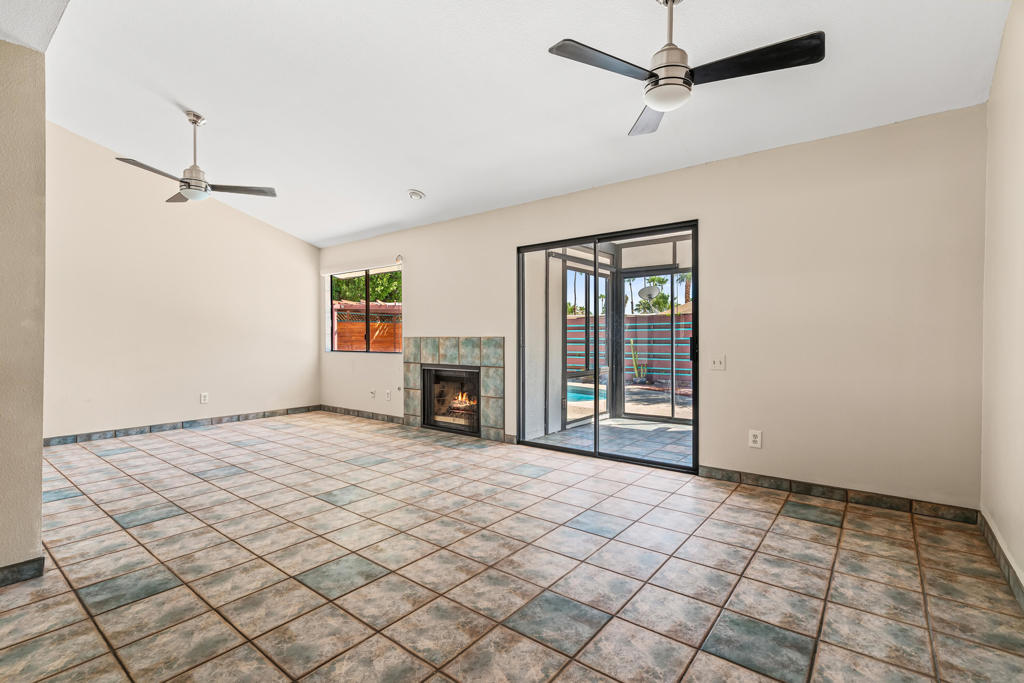 1351 E Luna Way Property Photo 11