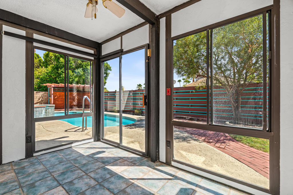 1351 E Luna Way Property Photo 15
