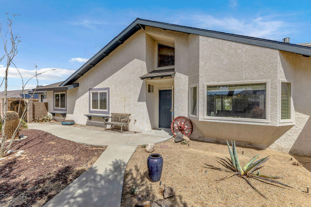 7815 Sunset Road Property Photo 2