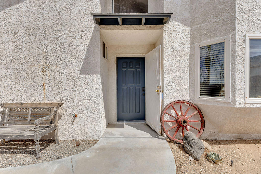 7815 Sunset Road Property Photo 4