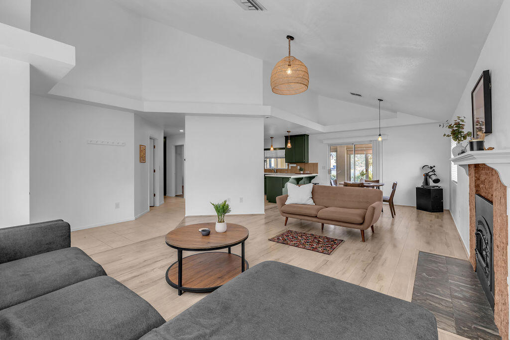 7815 Sunset Road Property Photo 13