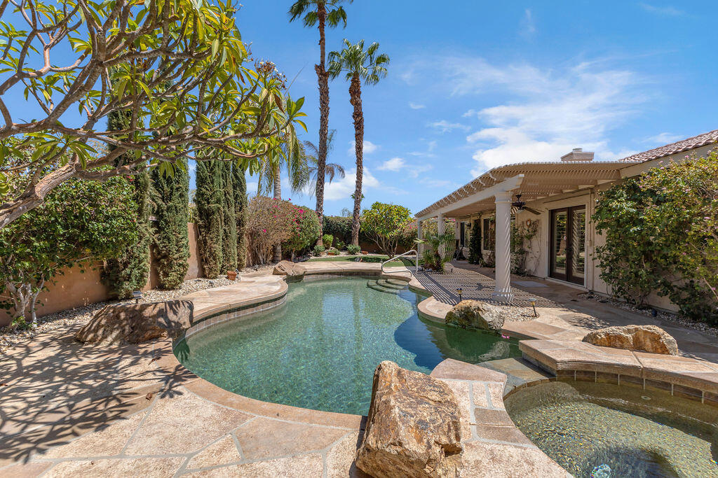 79886 Dandelion Drive Property Photo 1