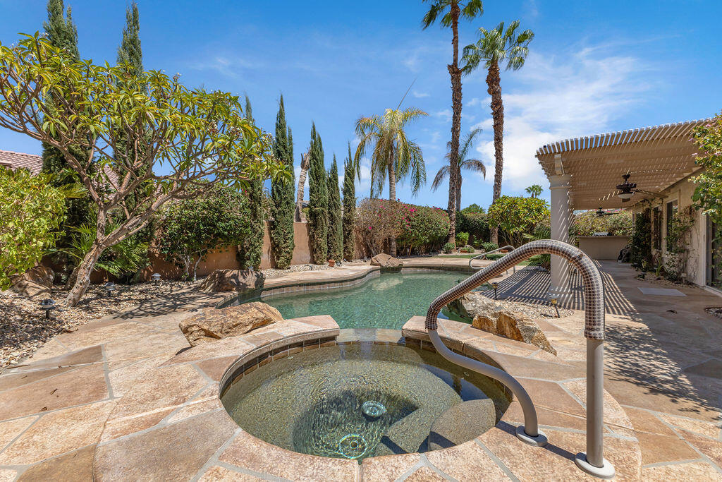 79886 Dandelion Drive Property Photo 2