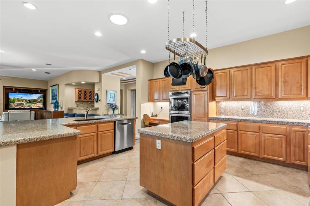 79530 Cetrino Property Photo 3