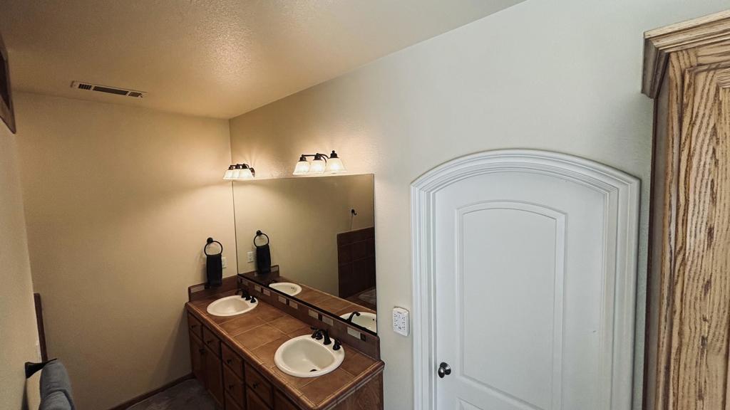 2177 Cadjew Street Property Photo 27