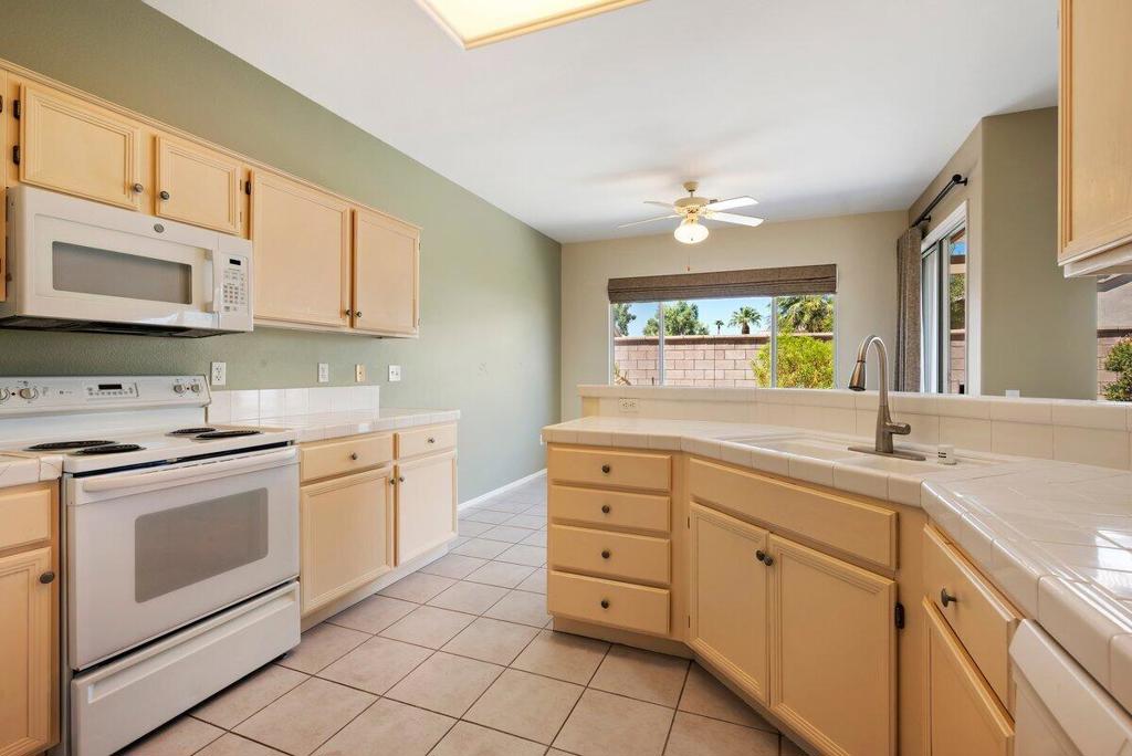 78802 Palm Tree Avenue Property Photo 9