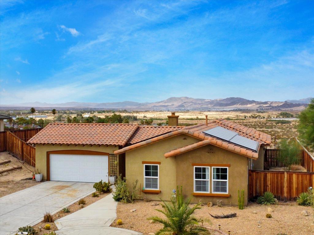 74106 Manana Drive Property Photo 1
