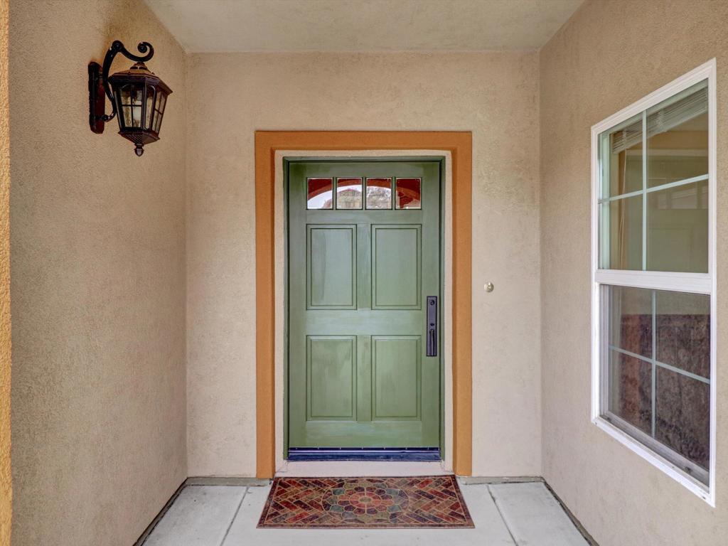 74106 Manana Drive Property Photo 5