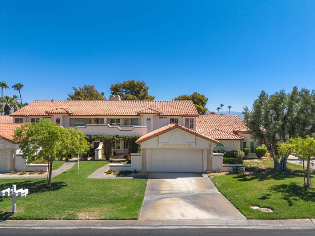 372 Muirfield Drive Property Photo 4