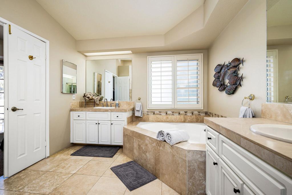 372 Muirfield Drive Property Photo 45