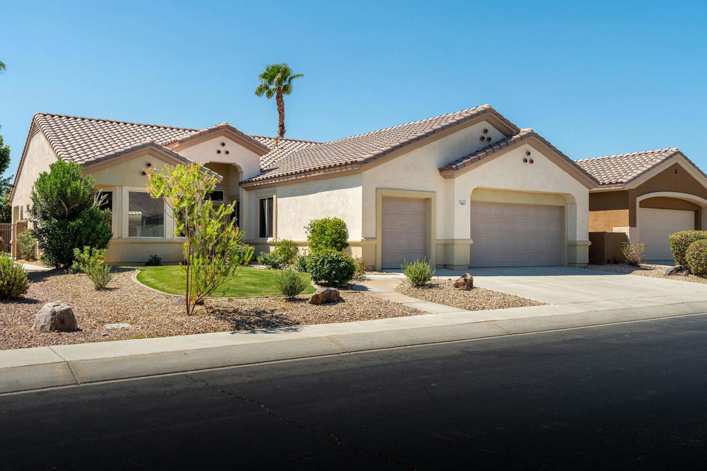 78653 Falsetto Drive Property Photo 2