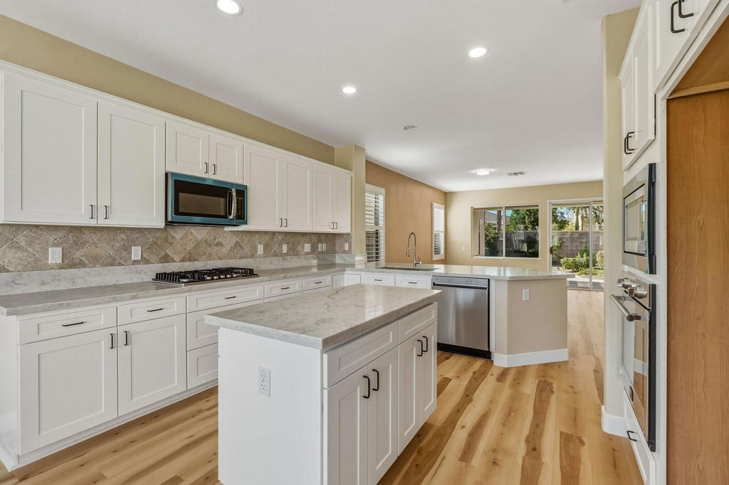 78653 Falsetto Drive Property Photo 15