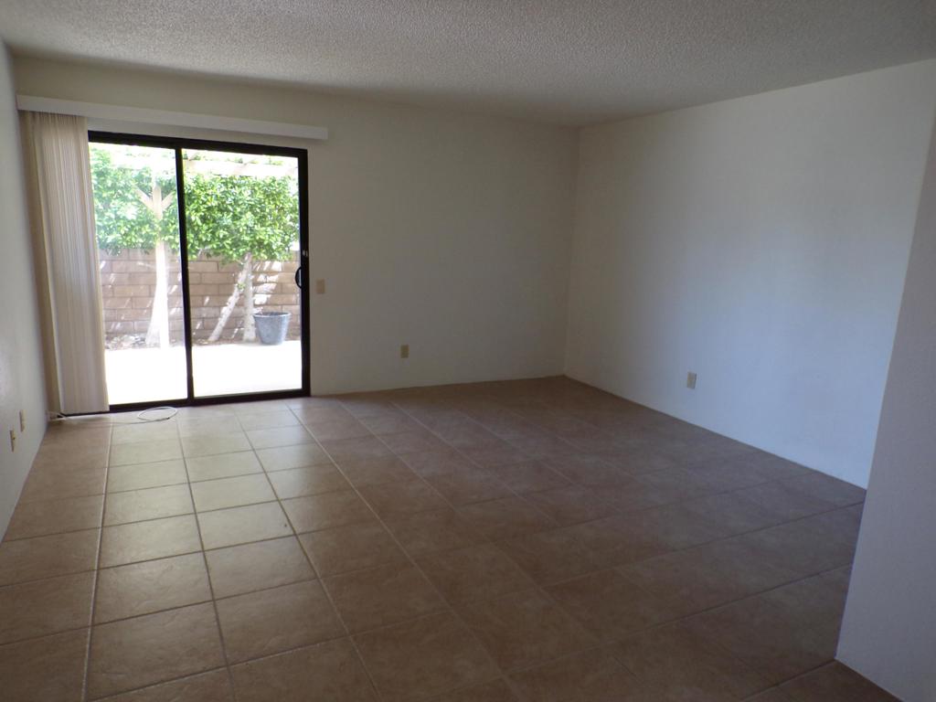 2901 Sunflower Circle E Property Photo 10