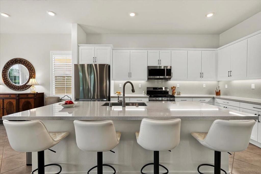 3449 Via Leonardo Property Photo 9