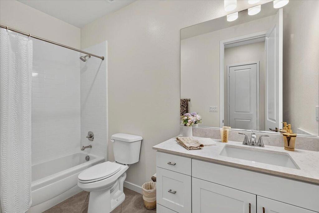 3449 Via Leonardo Property Photo 18