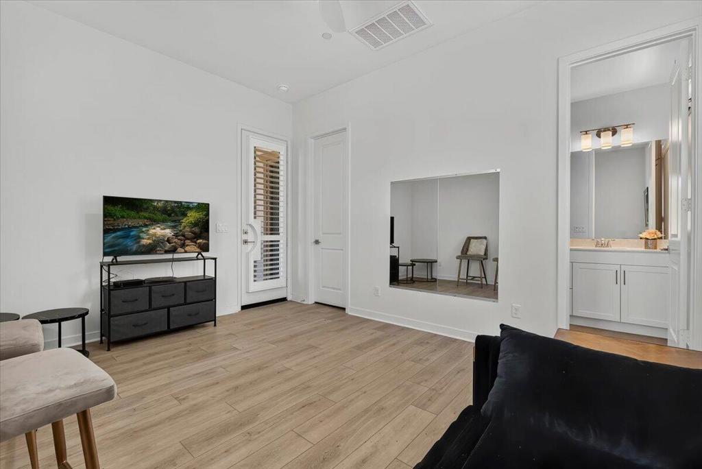 3449 Via Leonardo Property Photo 21
