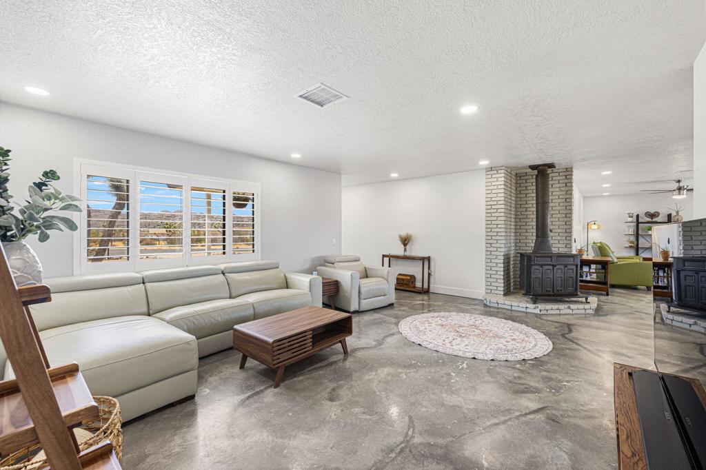6829 Palisade Way Property Photo 8