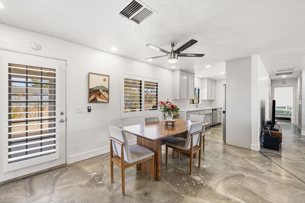 6829 Palisade Way Property Photo 11