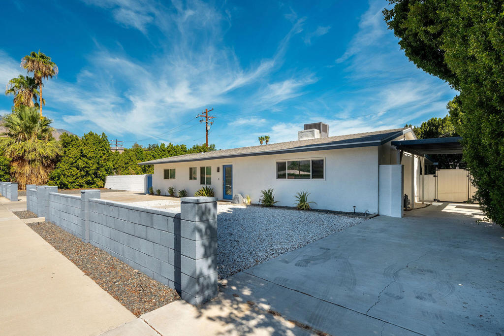3772 E Camino Parocela Property Photo 4