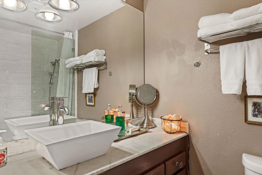 31200 Landau Boulevard 607 Property Photo 11