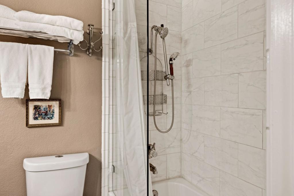 31200 Landau Boulevard 607 Property Photo 12