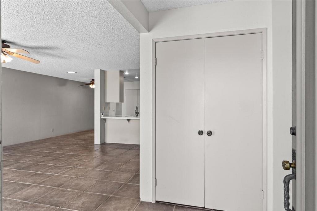 2620 N Whitewater Club Drive D Property Photo 5