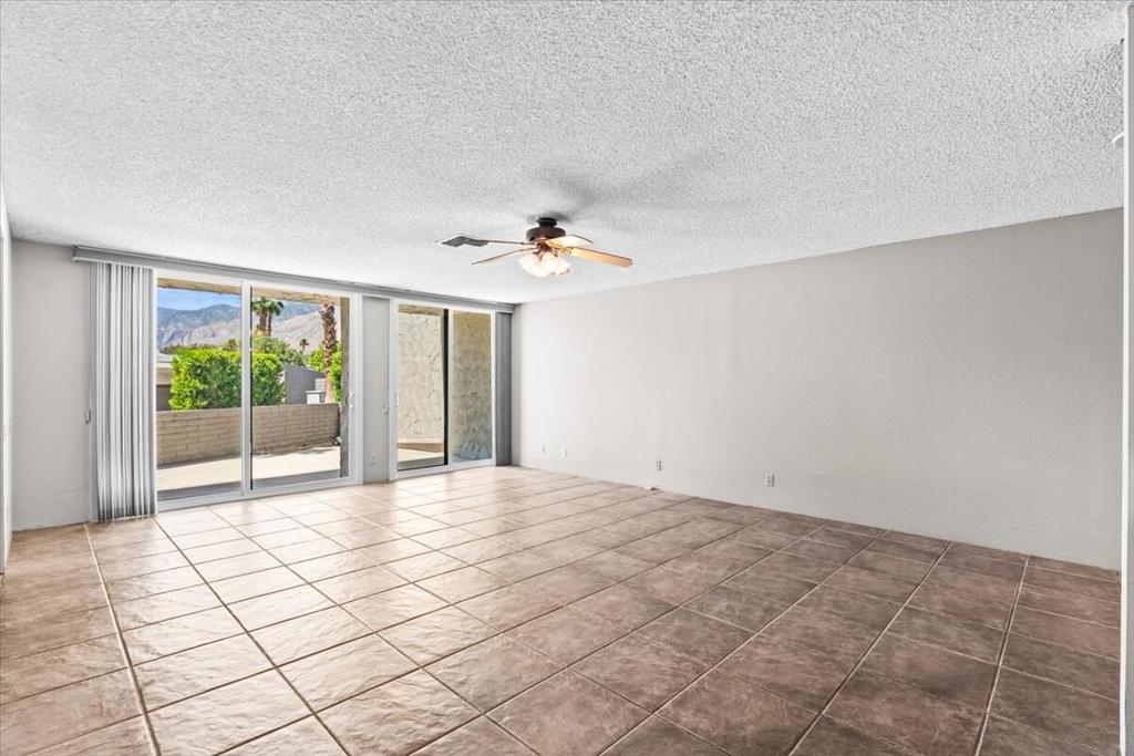 2620 N Whitewater Club Drive D Property Photo 7