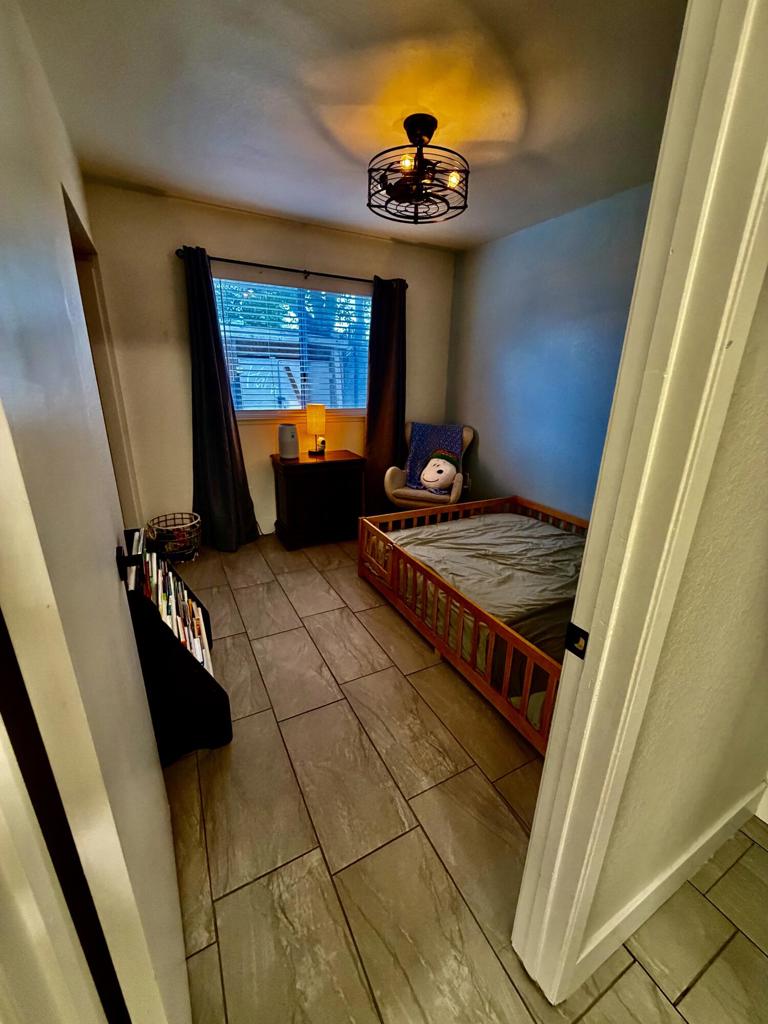 80940 Granby Avenue S Property Photo 9