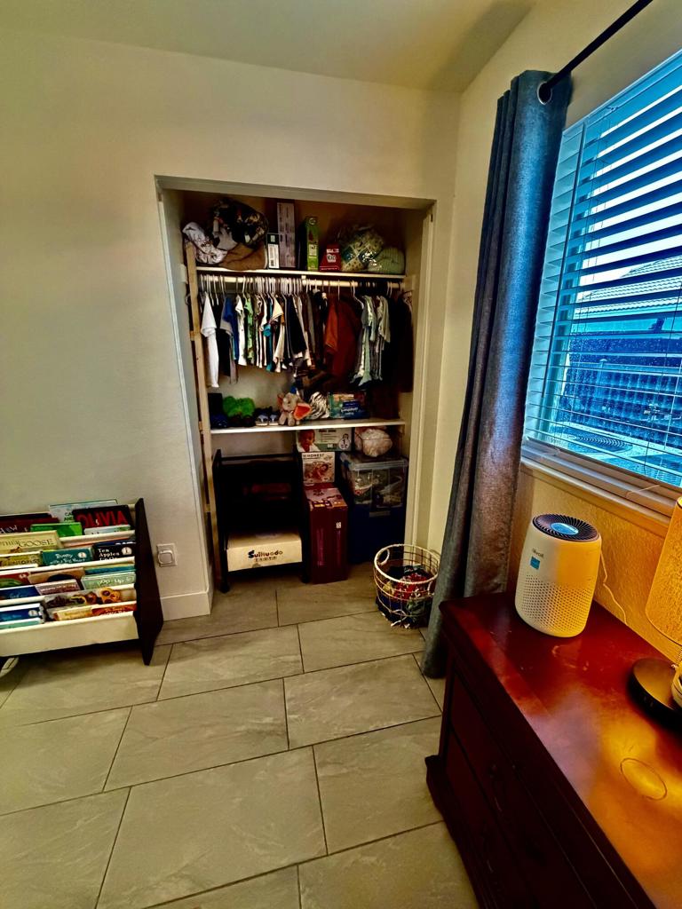 80940 Granby Avenue S Property Photo 10