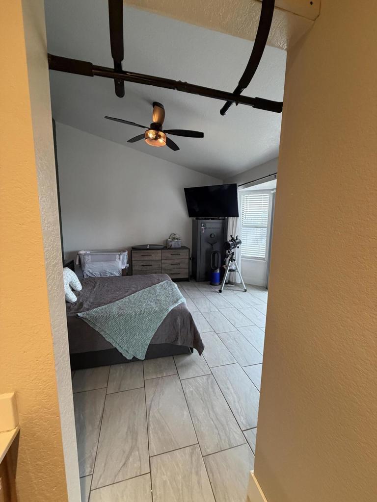 80940 Granby Avenue S Property Photo 14
