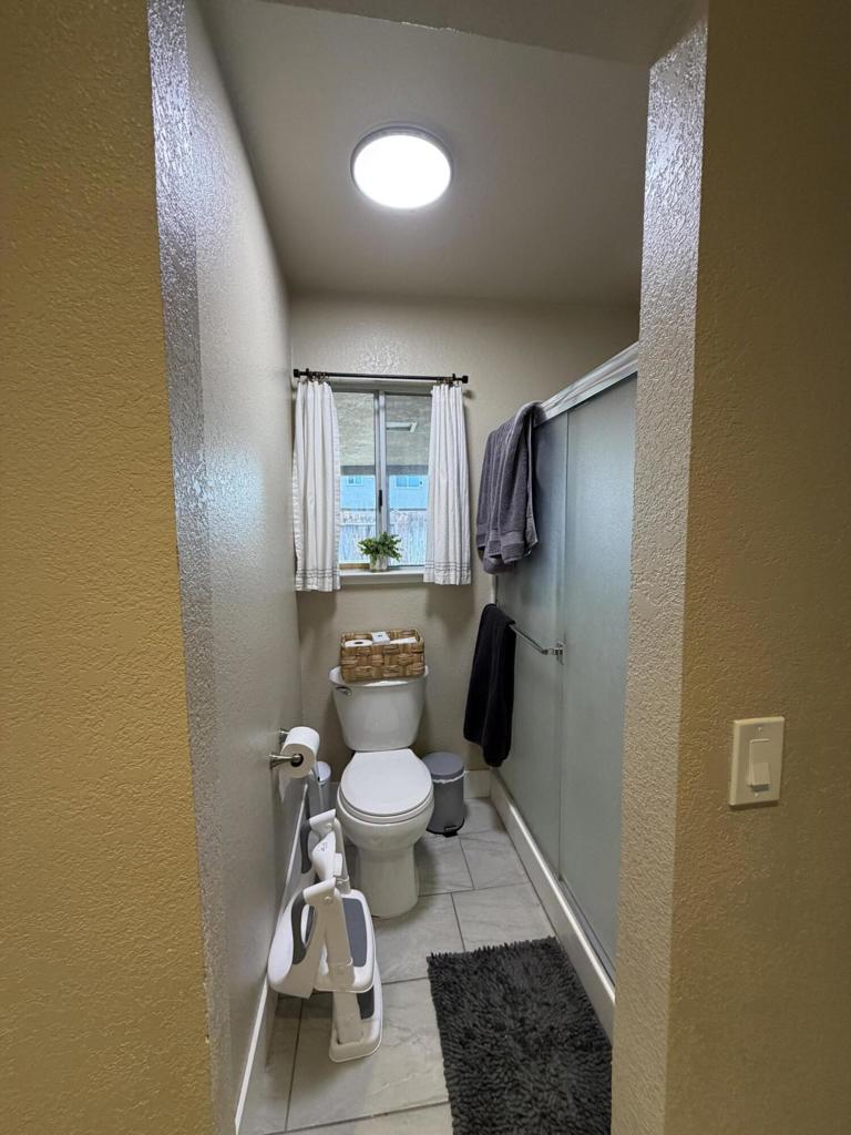 80940 Granby Avenue S Property Photo 16