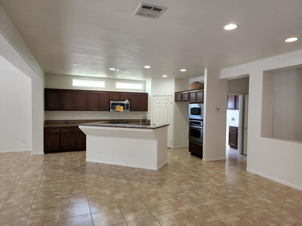 1141 Oro Property Photo 8