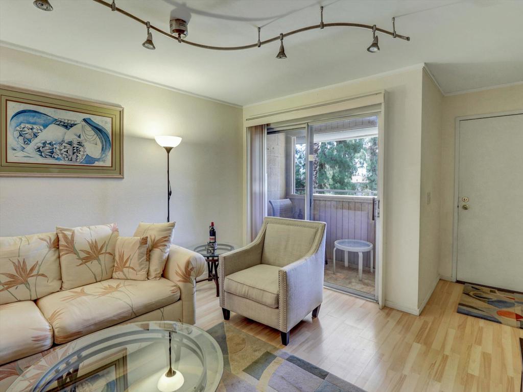 2860 N Los Felices Road 206 Property Photo 12