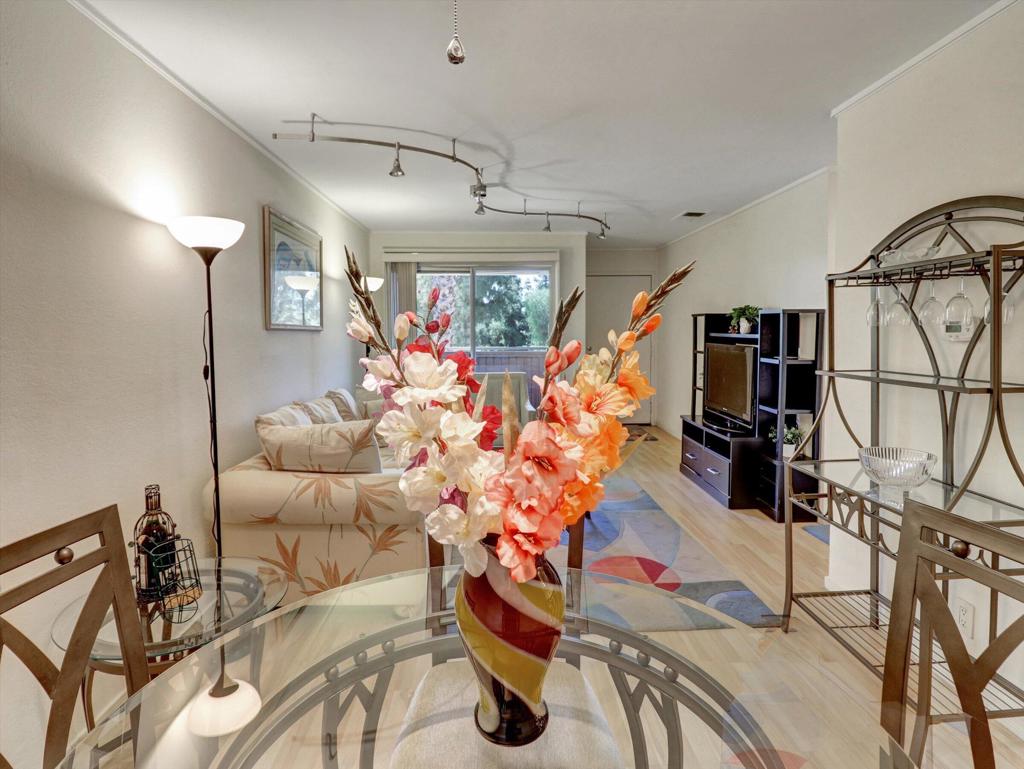 2860 N Los Felices Road 206 Property Photo 15
