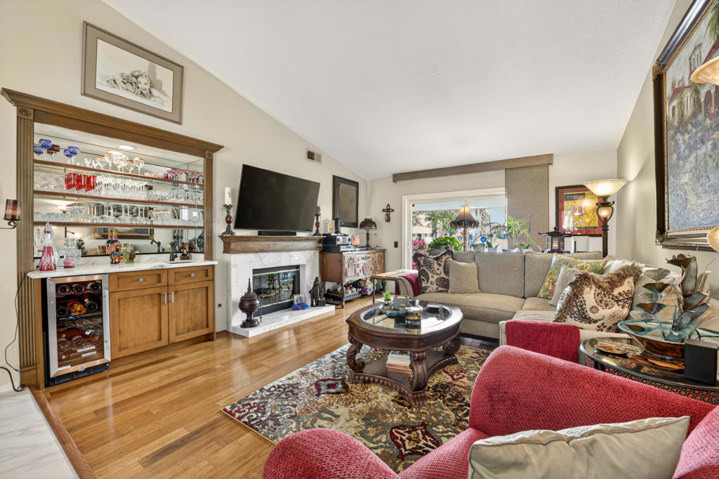 218 Desert Falls Drive E Property Photo 2