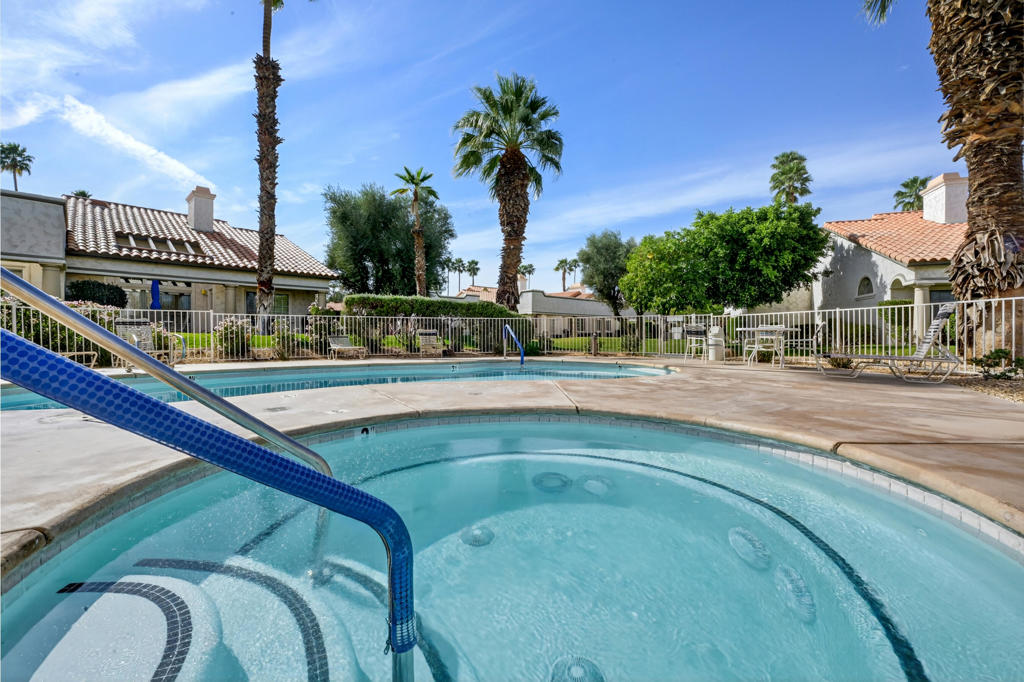 218 Desert Falls Drive E Property Photo 26