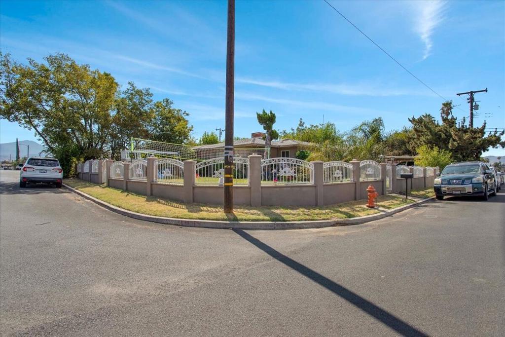 6793 Glasgow Avenue Property Photo 3