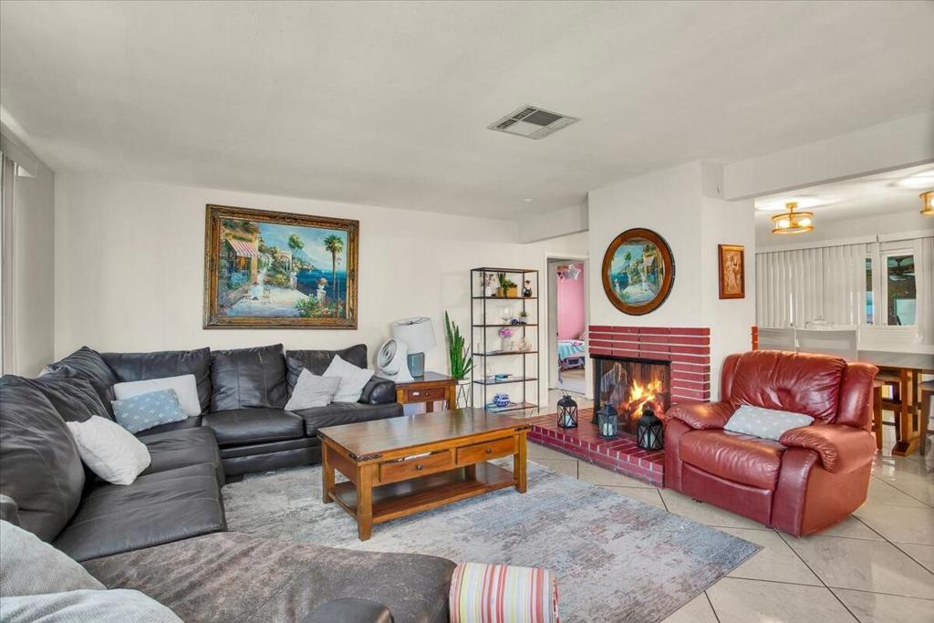6793 Glasgow Avenue Property Photo 6