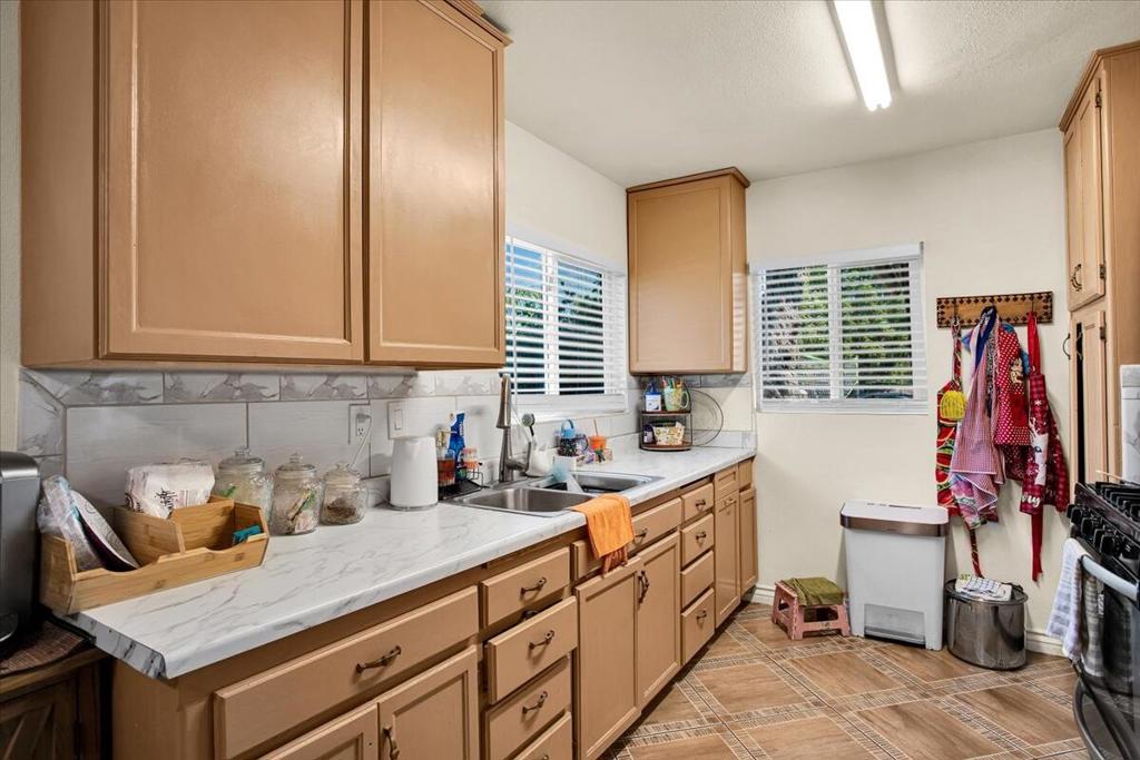 6793 Glasgow Avenue Property Photo 11