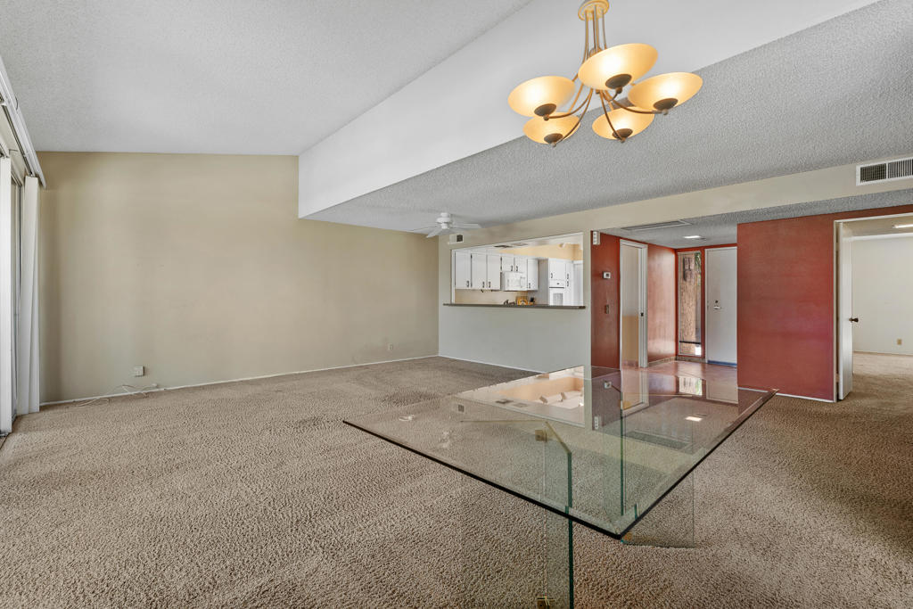 48882 Quercus Lane Property Photo 8