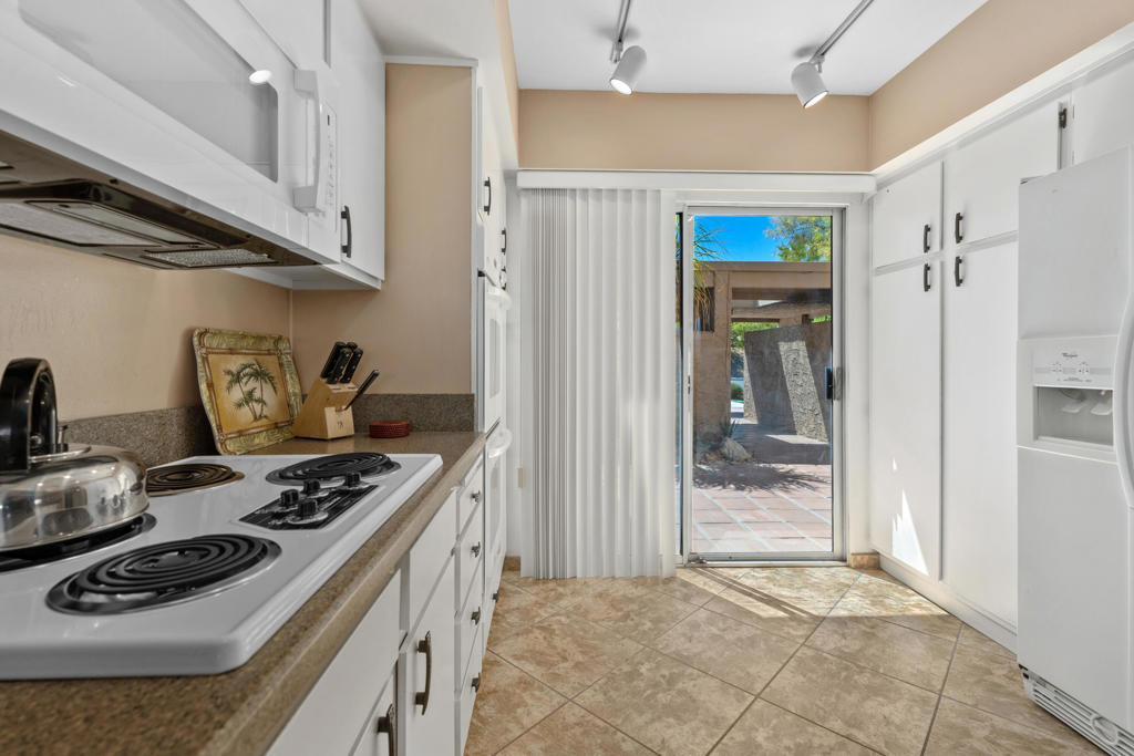 48882 Quercus Lane Property Photo 10