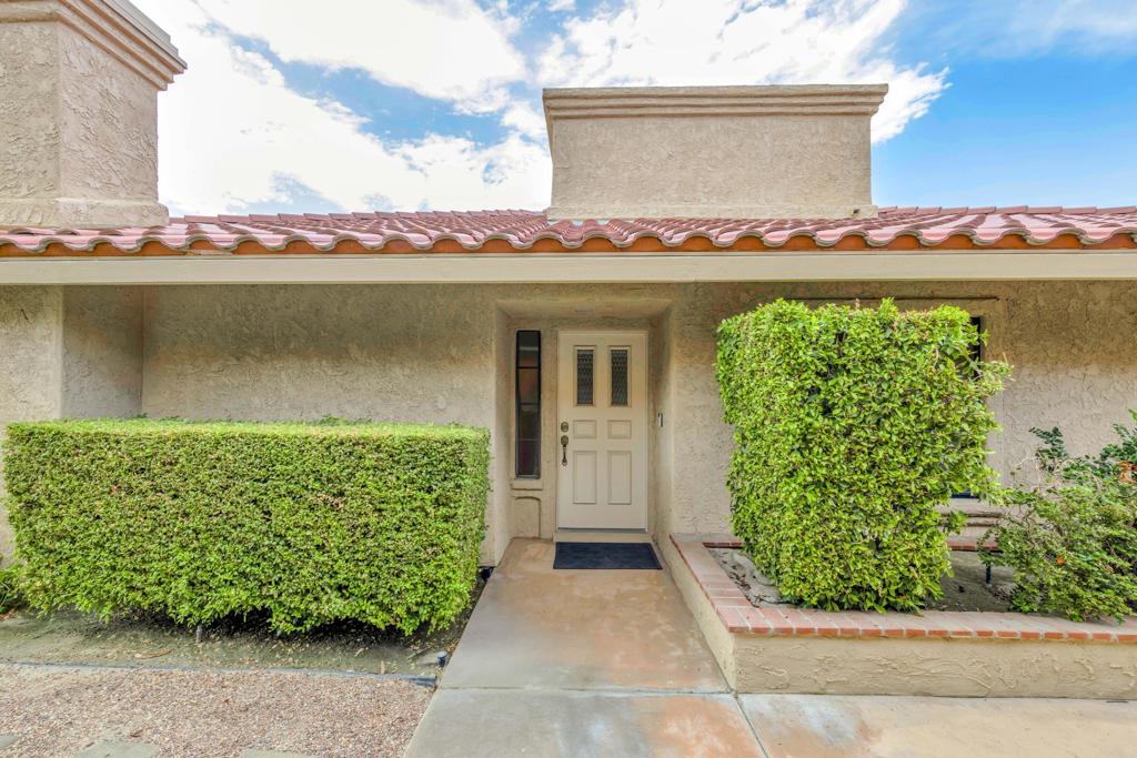 41683 Woodhaven Drive E Property Photo 16