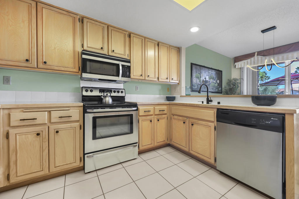 55590 Southern Property Photo 9