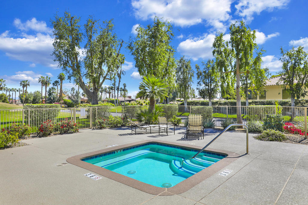 55590 Southern Property Photo 23